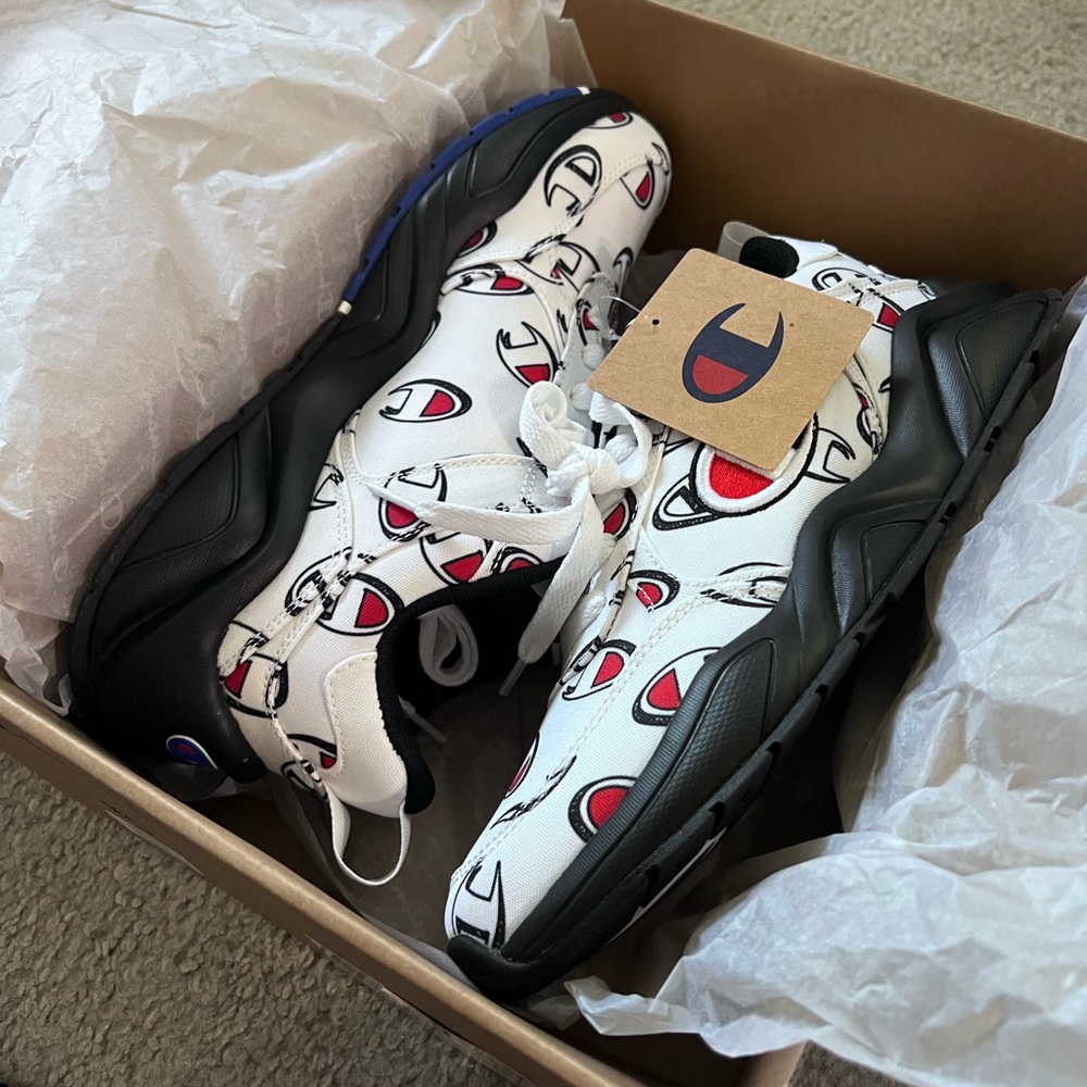 Champion Sneakers